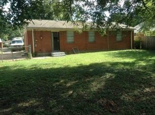 3001 Dearing Rd, Memphis, TN 38118