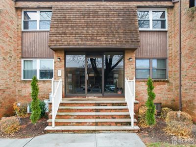 816 Sharon Ct, Woodbridge, NJ, 07095