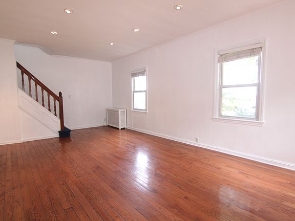 2nd image of 21115 56th Ave