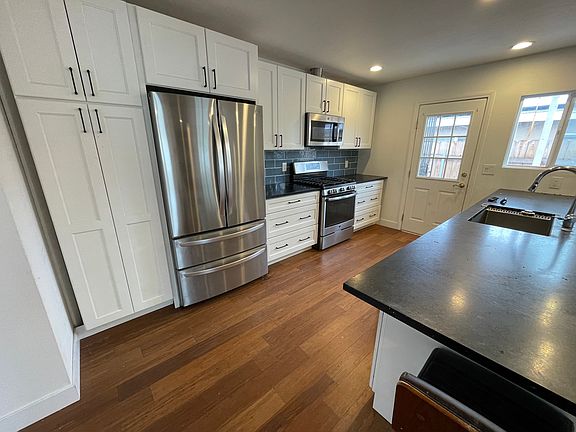 5th image of 1221 Atwater St