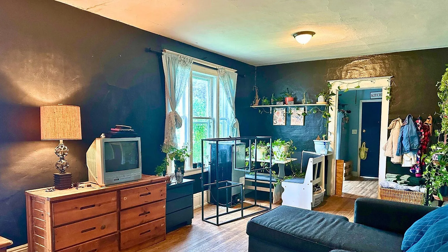 3 bed, 1104 sqft, $1,800 — Photo 3