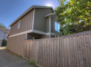 9256 15th Ave SW, Seattle, WA 98106