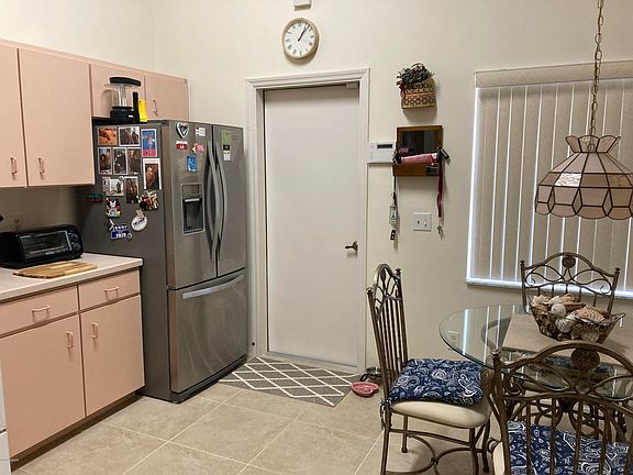 5th image of 836 Lakeland Dr