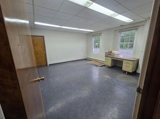 1426 W River Rd, Waterloo, NY 13165