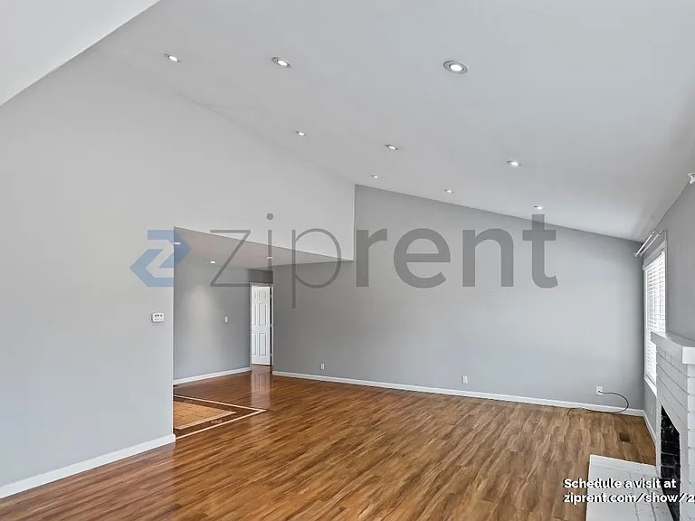 3686 Lightfare Ct — Photo 9