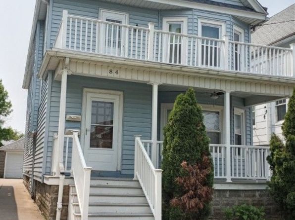 84 Beatrice Ave #2