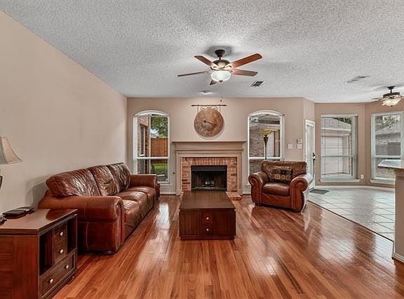 2nd image of 2104 Helmsford Dr
