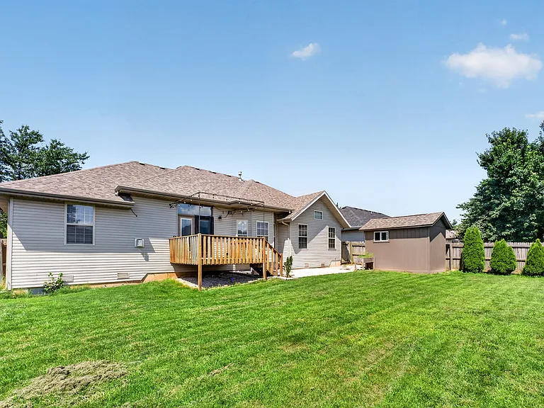 935 E Weldon Dr — Photo 42