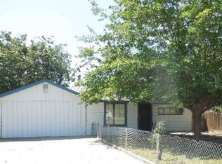 1004 E Shasta St, Avenal, CA 93204