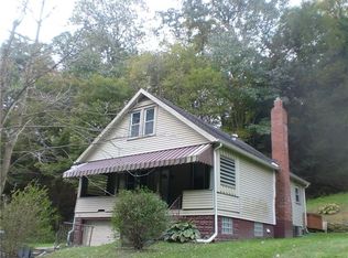 733 Crawford Run Rd, Tarentum, PA 15084