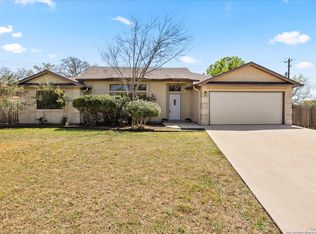 229 Deer Creek Dr, Boerne, TX 78006