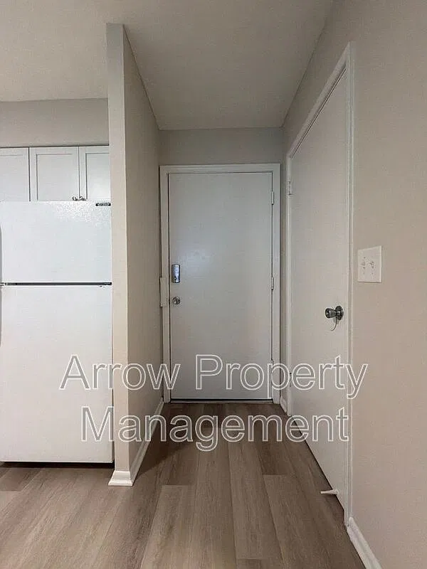 2 bed, 1.0 bath, 790 sqft, $950 — Photo 4
