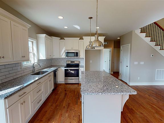 5th image of 2659 Royal Ct
