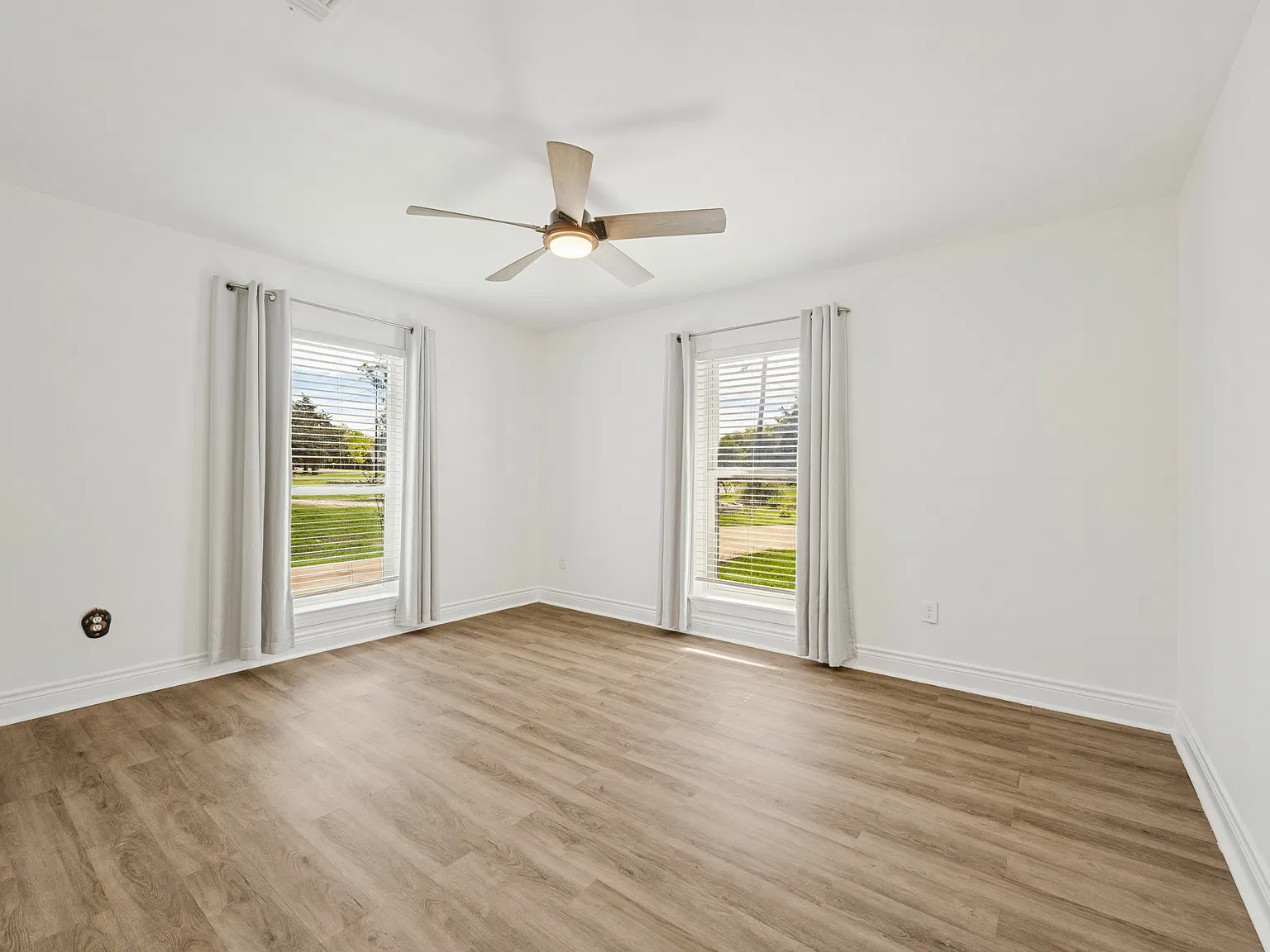 3 bed, 1614 sqft, $2,400 — Photo 4