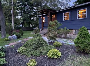 8 Gilman Ave, Saratoga Springs, NY 12866