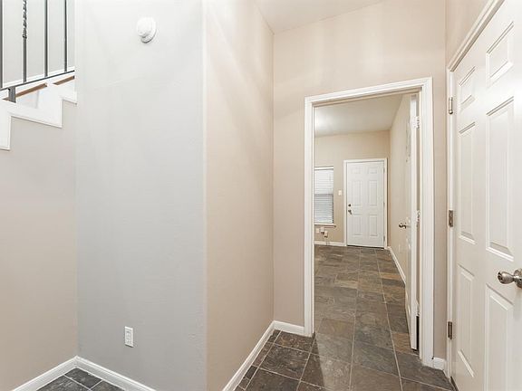 5th image of 4323 Marina St Unit B