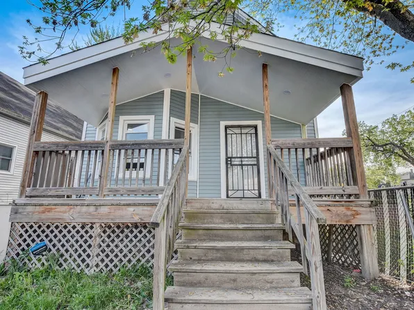 10704 S State St, Chicago, IL 60628