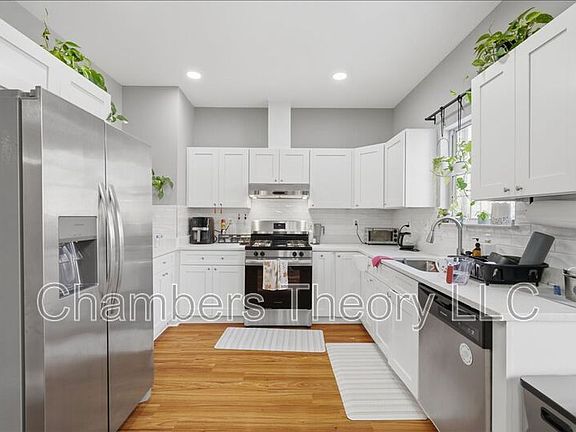 5th image of 2447 Clover Field Cir