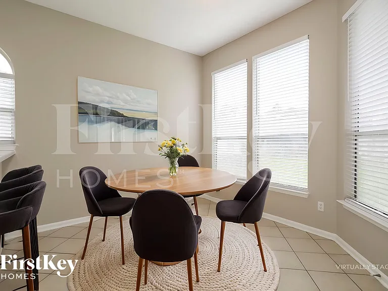5372 Chestnut Lake Dr — Photo 8