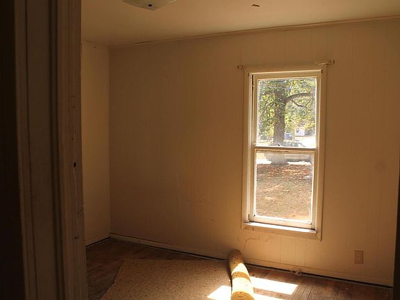 5th image of 710 N Carico St