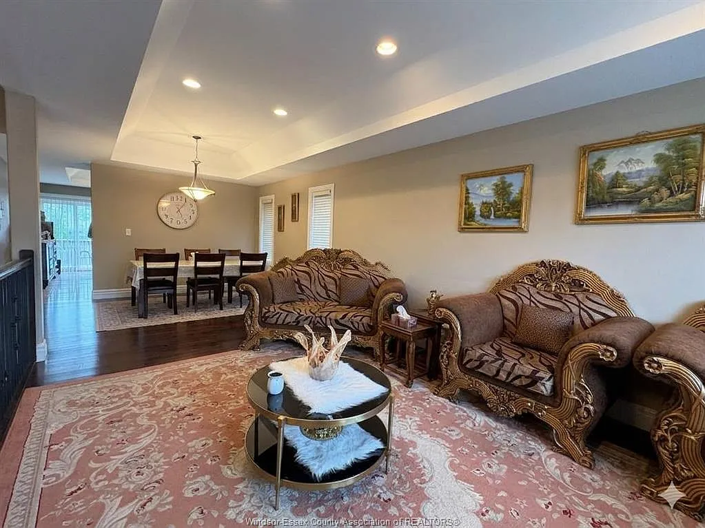 5 bed, $3,500 — Photo 4