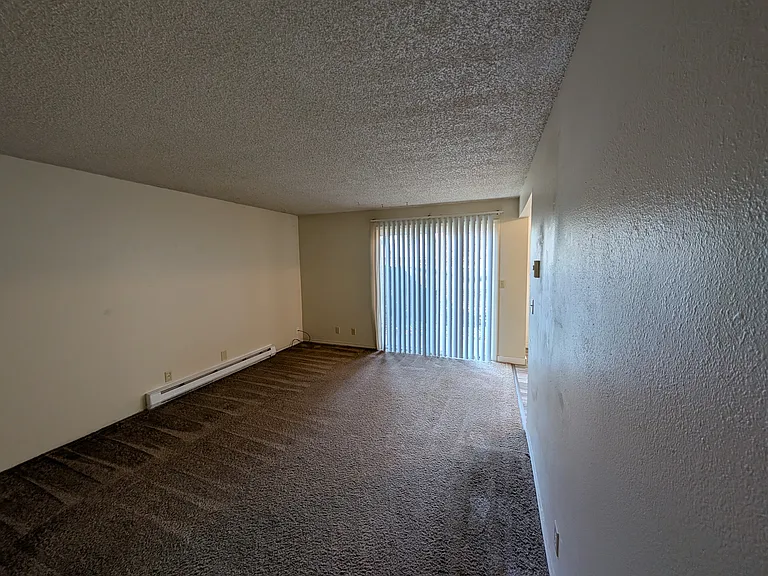 4452 Liberty Rd S — Photo 4
