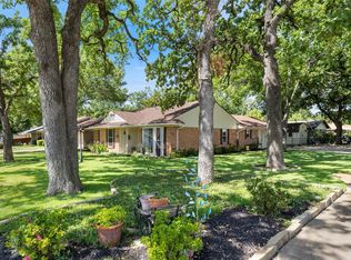 519 Staffordshire Dr, Irving, TX 75061