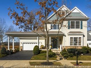 6 Peregrine Dr, Washington, NJ 07882