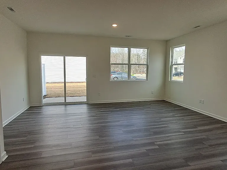 2053 Trailside Dr — Photo 3