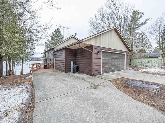 2nd image of 9849 White Lake Rd