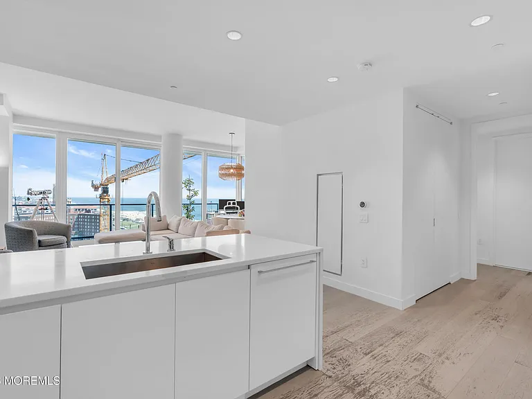 1101 Ocean Ave #1510 — Photo 16
