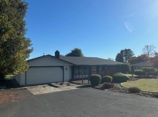 58834 Morten Ln, Saint Helens, OR 97051