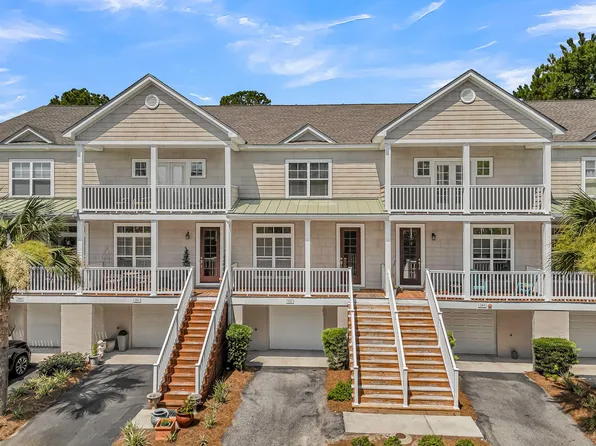 202 Garmouth Ct, Mount Pleasant, SC 29466