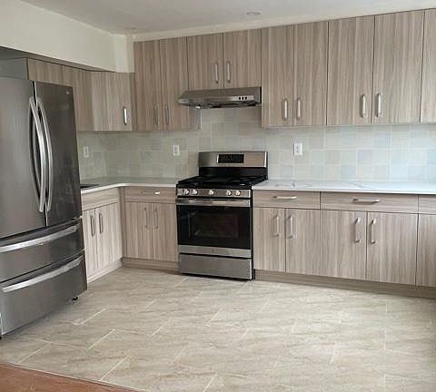 3rd image of 62 Dawson Ct