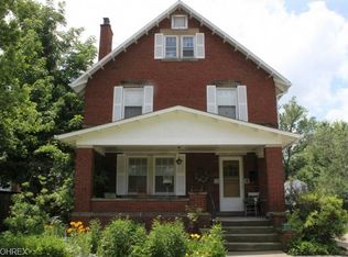 48 4th Ave, Berea, OH 44017