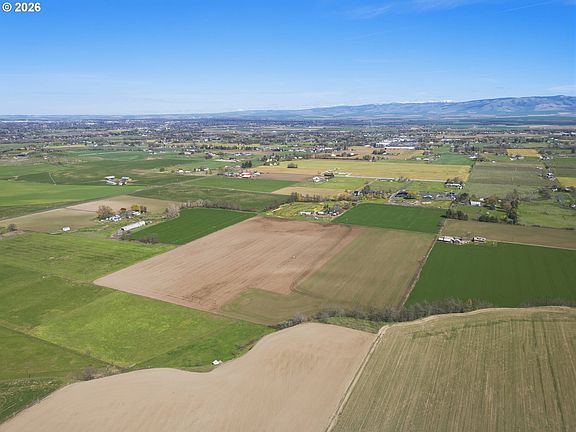 5th image of 85598 Meissner Ln