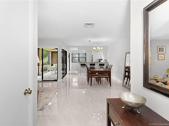4th image of 3930 SW Greenwood Way #4-D