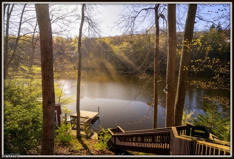 1st image of 118 Ridge Rd