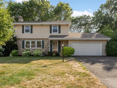 8473 Meadow Lake Rd N, New Hope, MN, 55428