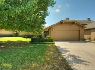 10904 Crown Colony Dr APT D, Austin, TX 78747