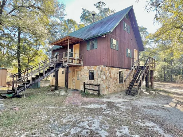 725 E Jp Jones St, Geneva, AL 36340