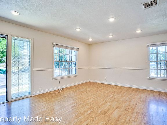 4th image of 1377 Lorilyn Ave Unit 1