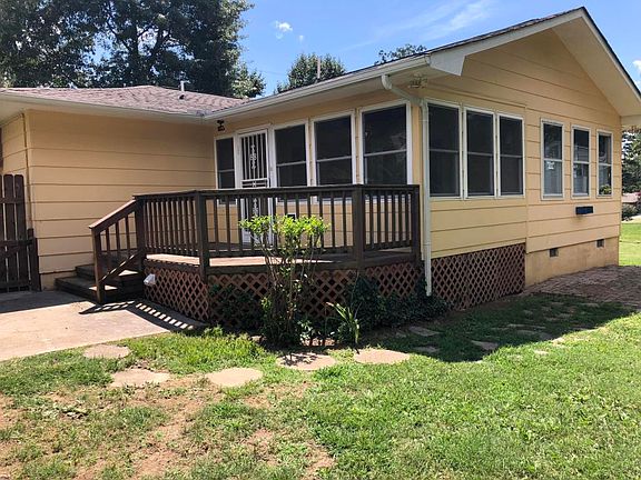 4th image of 2021 Franklin Ln