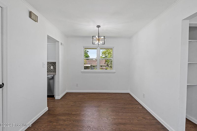 4th image of 2271 Nelson Drive