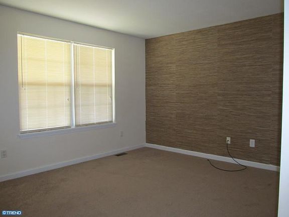 5th image of 214 S Delsea Dr