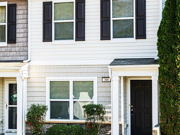 2nd image of 100 Stratford Lakes Dr Unit 306
