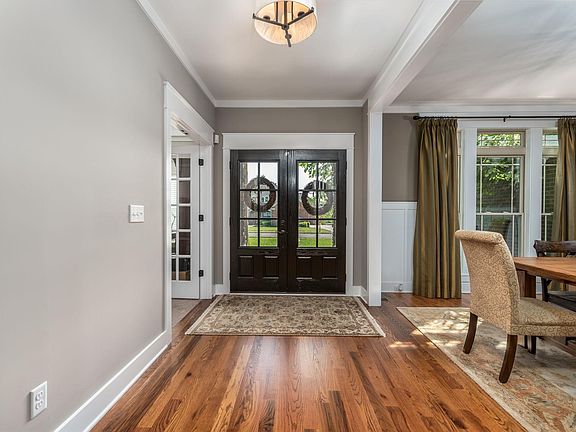 3rd image of 3030 Landview Dr