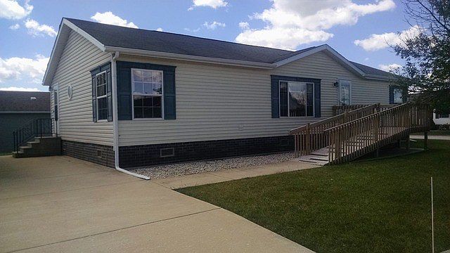1st image of 10819 La Costa Ln