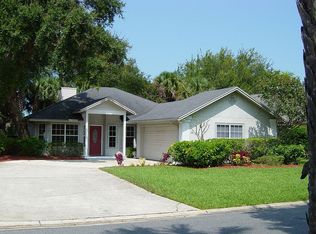1100 Linkside Dr, Atlantic Beach, FL 32233