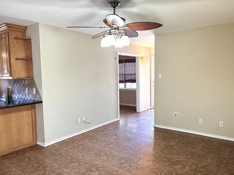 4423 Gulf Ave — Photo 6